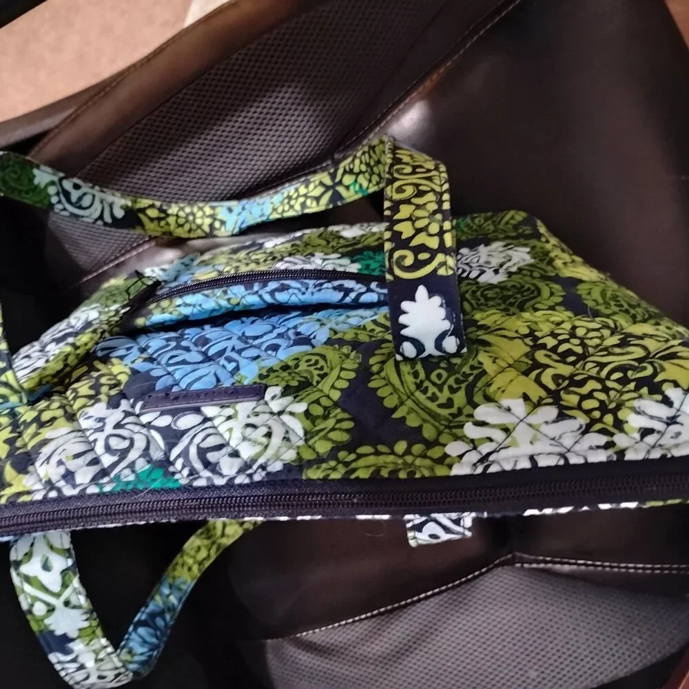 Vera Bradley Outlet "small VB tote" blue/green    EUC - Picture 3 of 4